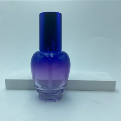 Szklana butelka z kremu 30 ml Błękitna butelka z surowicą z pompą oleju butelka pompa butelka kosmetyczna butelka OEM