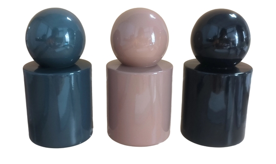 Niestandardowe butelki z 30 ml i 50 ml szklanych butelek z perfumami, mgły lub pompy serumowej, butelki ze szklanymi okrągłymi kulkami